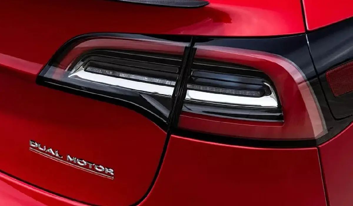 Tesla - Model 3 Performance - Best Electric Car Rentals - Best Preowned Electric Car - Exclusive Concierge Club.webp